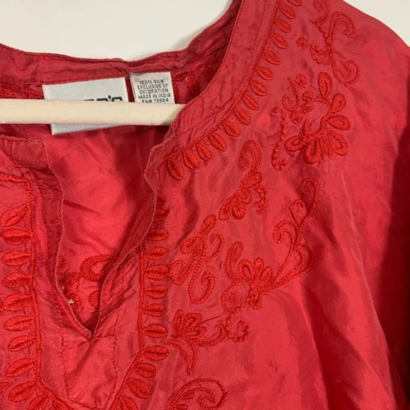 Chicos 100% Silk Bohemian Embroidered Puff Sleeve Blouse Pink Size 1 *Flawed* - Picture 7 of 16